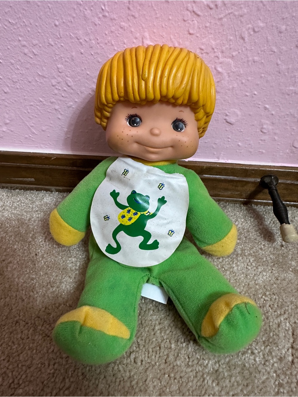 Giggly Jigglies Remco 1979  Works Boy 10" Tall squeaks Yellow Hair